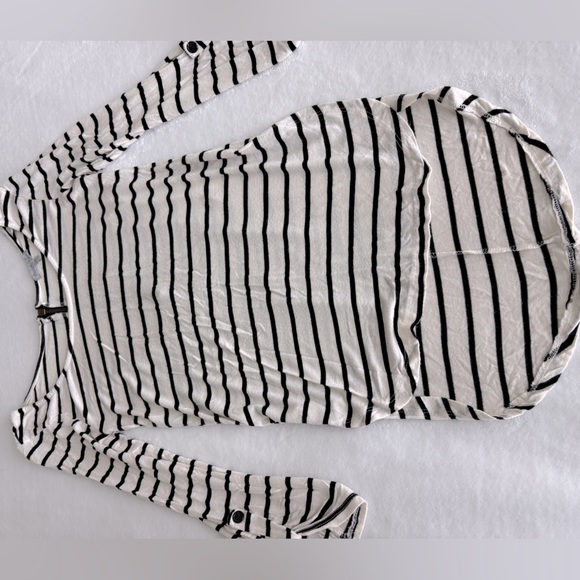 Charlotte Russe Top - Picture 4 of 7